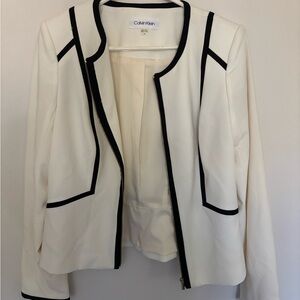 Calvin Klein Women's Cream and Black Blazer